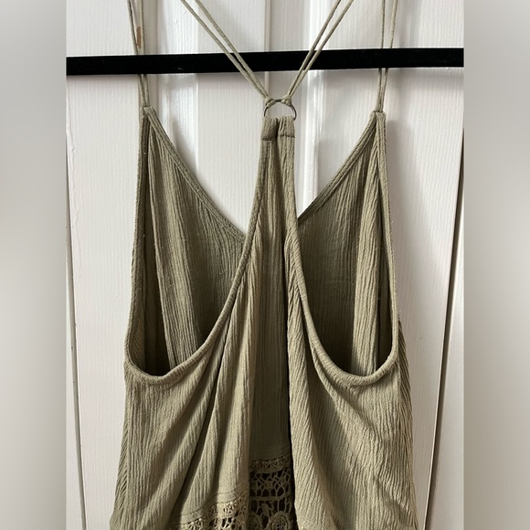 Papaya Green Lace Pattern V-Neck Tank Top Size Medium - Picture 9 of 14